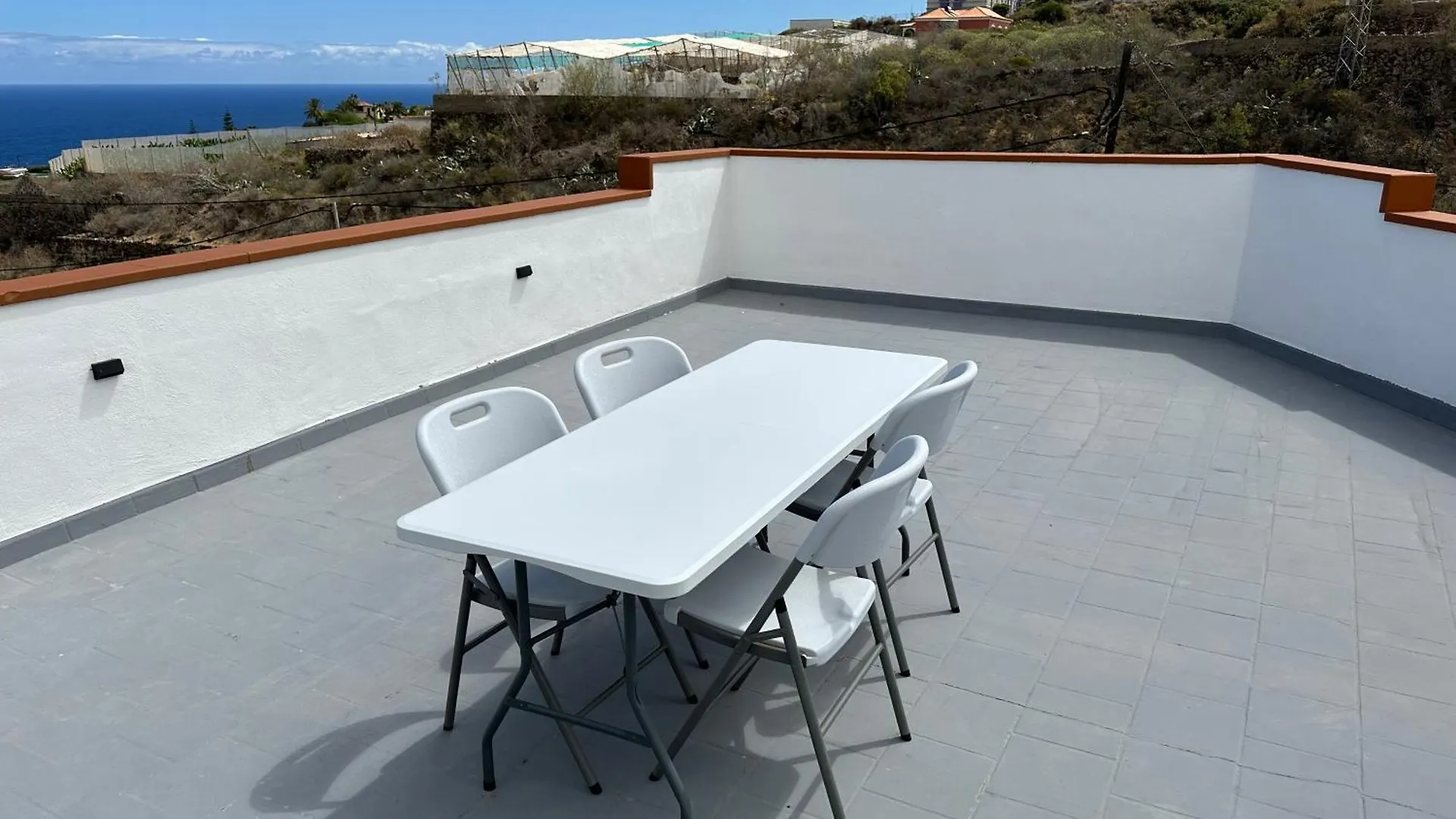 New Modern Apartment, Scandinavian Style, Ocean View, Huge Terrace إيكود ذي لوس فينوس