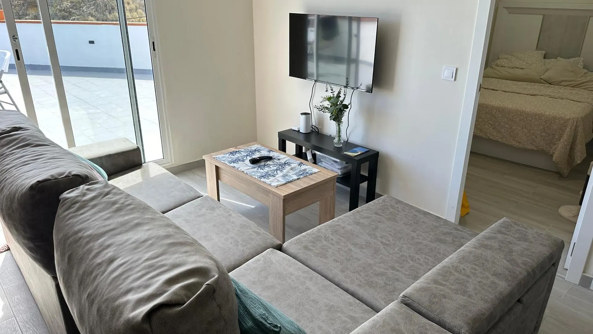 New Modern Apartment, Scandinavian Style, Ocean View, Huge Terrace إيكود ذي لوس فينوس